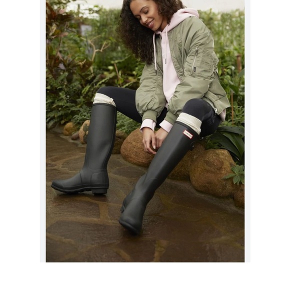 Hunter Black Winter Rain Boots Waterproof Durable - Picture 1 of 7